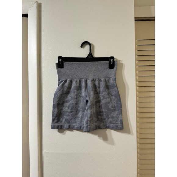 NVGTN Pants - NVGTN Grey Camo Shorts Size Small